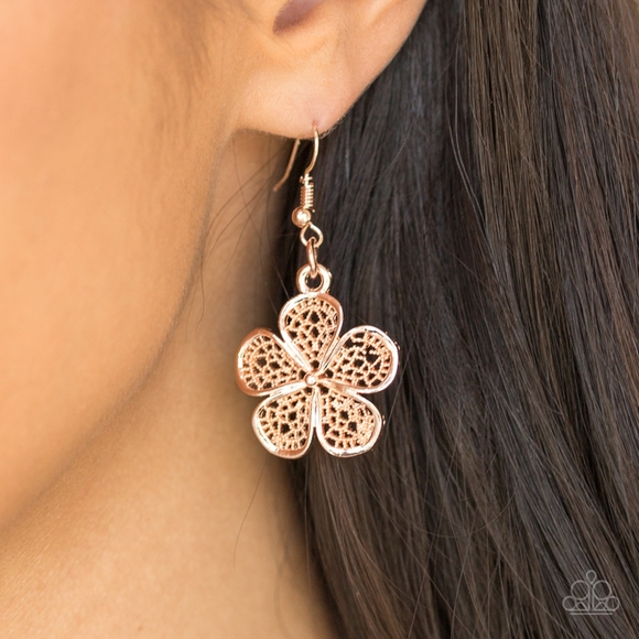 Paparazzi No Common Daisy Rose Gold Necklace Set - Picture 3 of 3